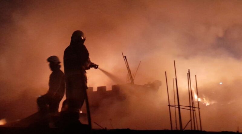 Kebakaran Hebat di Tambora Jakarta Barat 27 Rumah Hangus