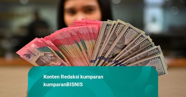 Proyeksi PHK Tembus 100 Ribu Kasus Akibat Rupiah Melemah