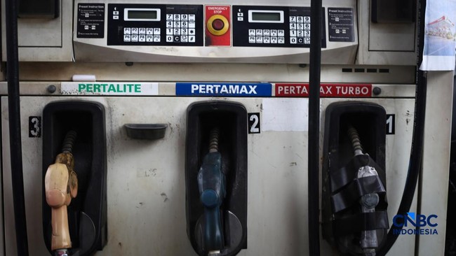 Dolar AS Tembus Rp17.800 Berimbas ke Harga BBM Juni - Wamen ESDM Yuliot Tanjung