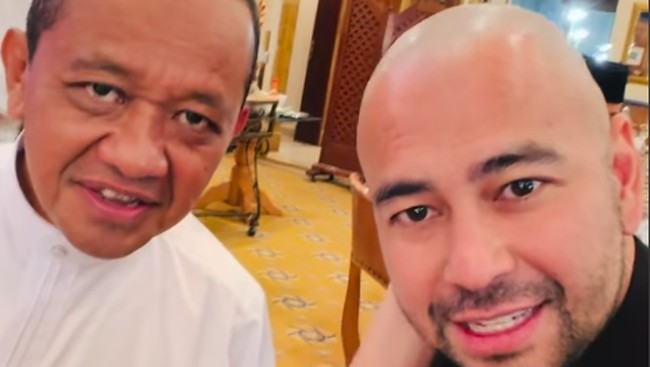 Bahlil Lahadalia dan Raffi Ahmad saat membahas lagu viral MBG