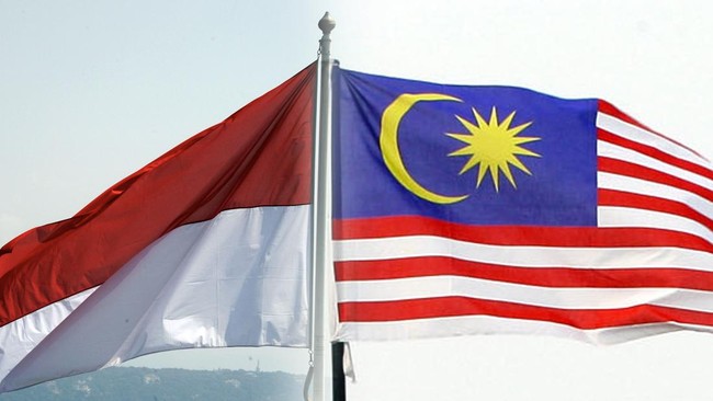 Warga Malaysia Kibarkan Bendera Merah Putih Minta Gabung ke RI