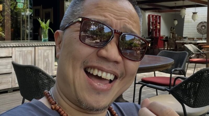 Sandhy Sondoro sindir biaya hotel Prabowo di Paris